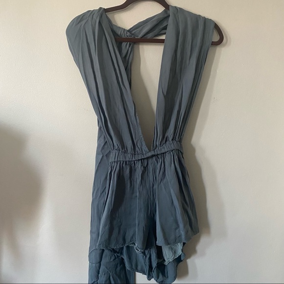 LF one way romper - Picture 2 of 6
